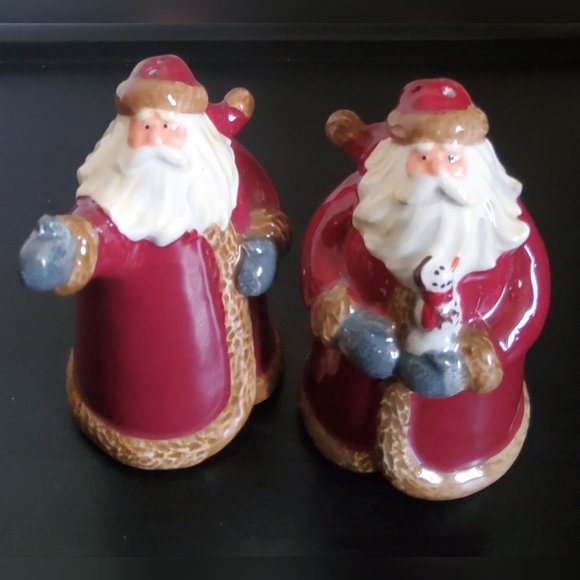 Life @Home Ceramic Santa Claus Salt and Pepper Shakers - Picture 2 of 7